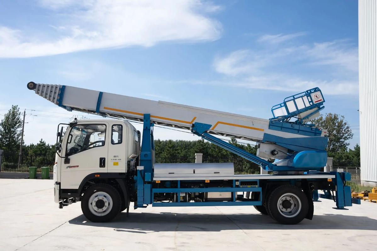 四会云梯上料车租赁费用