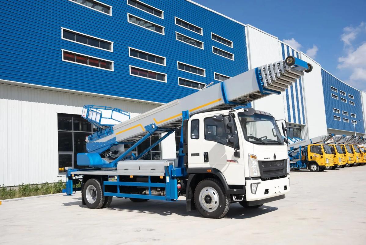 四会出租云梯车高空作业车 建筑垃圾搬运