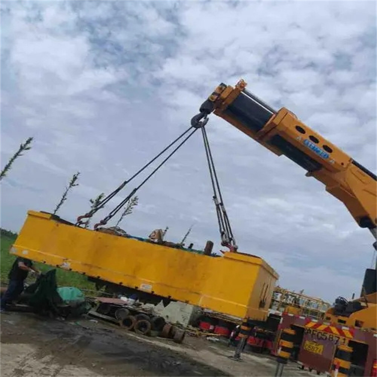 四会随车吊吊集装箱怎么吊